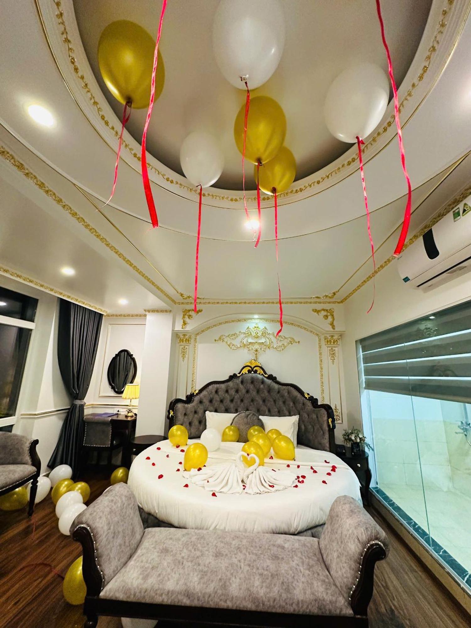 Aloha Hotel Hanoi Buitenkant foto