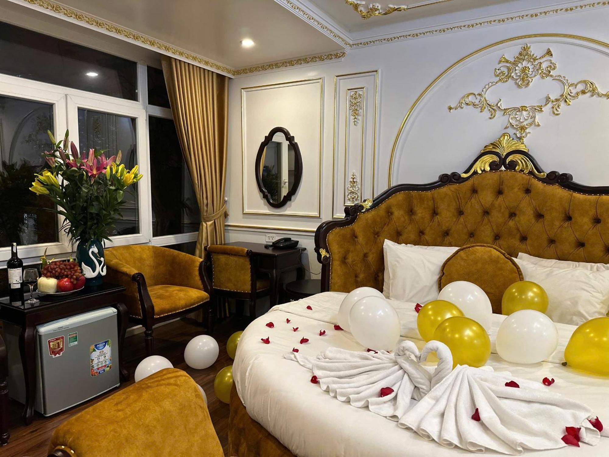Aloha Hotel Hanoi Buitenkant foto